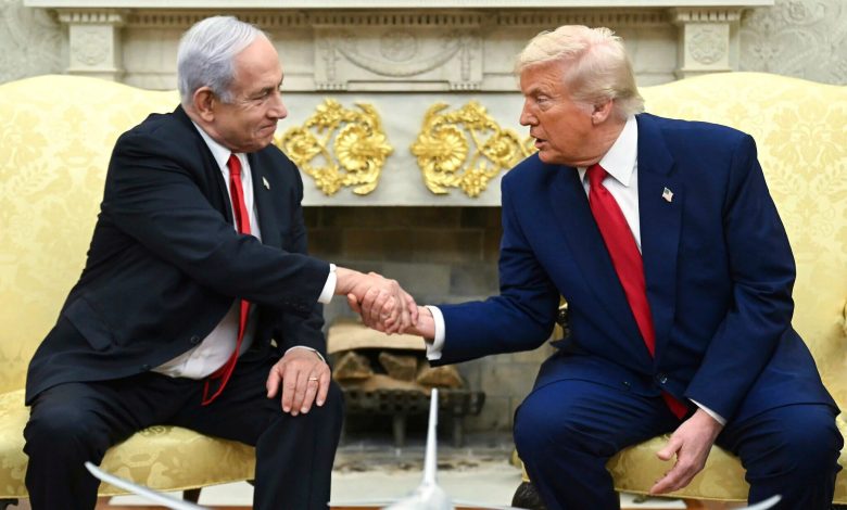 Binyamin Netanyahu, İran’daki nükleer tesislere yönelik saldırı emri veren ABD Başkanı Donald Trump’a övgü dolu sözlerle teşekkür etti.