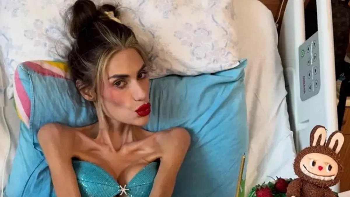 Geçirdiği sağlık sorunları nedeniyle cezaevinden tahliye edilen sosyal medya fenomeni Nihal Candan, yoğun bakımda hayatını kaybetti.