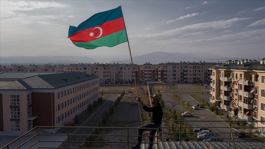 Rusya, Karabağ’ı resmen Azerbaycan toprağı olarak tanıdı 1 Mariya Zaharova, Karabağ’daki yeni duruma dikkat çekerek Moskova’nın bölgeyi Azerbaycan’ın bir parçası olarak tanıdığını açıkladı.
