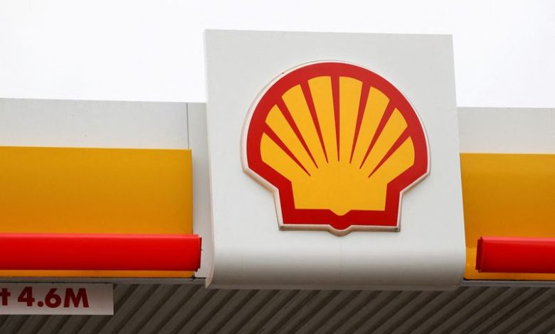 Shell’in, rakibi BP’yi devralmak üzere erken aşamada görüşmeler yürüttüğü iddiası enerji sektöründe büyük yankı uyandırdı.