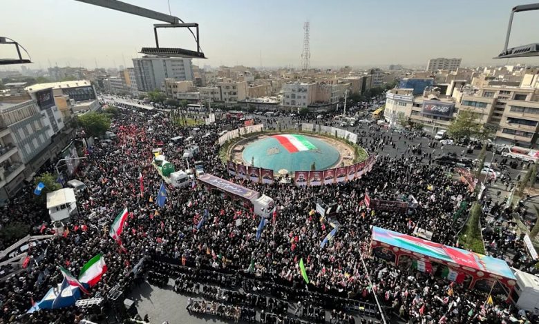 İsrail’le yaşanan ve 12 gün süren yıkıcı çatışmaların ardından Tahran, üst düzey askeri komutanlarını ve bilim insanlarını uğurladı.
