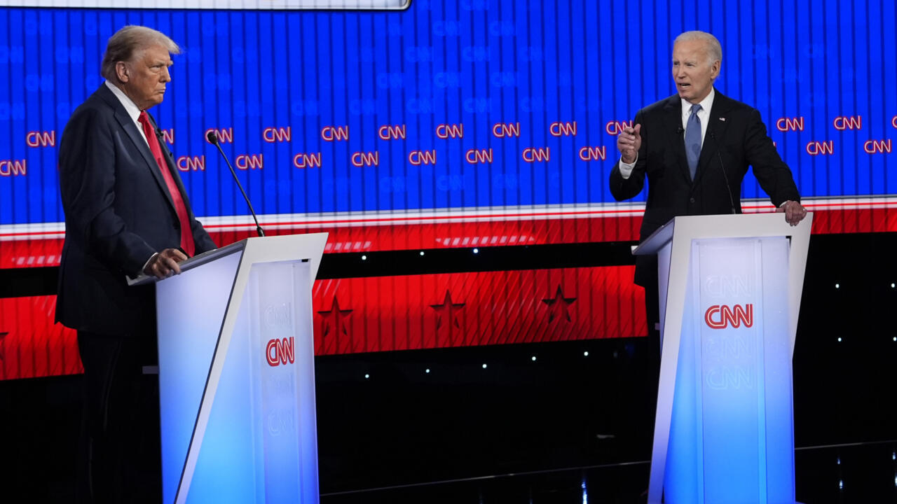 Trump’tan şok iddia: Biden idam edildi yerine klon getirildi 1 ABD Başkanı Donald Trump, Joe Biden’ın 2020’de infaz edilip yerine klonlar veya robotların geçirildiği iddiasını içeren bir paylaşım yaptı.