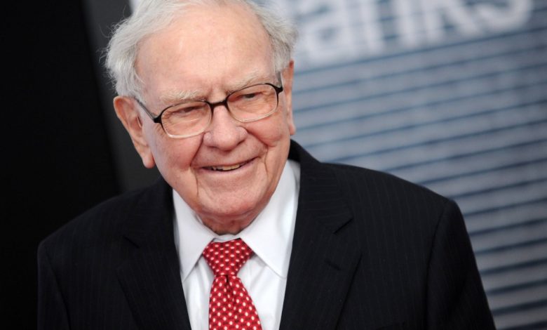 94 yaşındaki yatırımcı Warren Buffett, Gates Vakfı ve aile vakıflarına toplam 6 milyar dolarlık Berkshire Hathaway hissesi bağışladı.