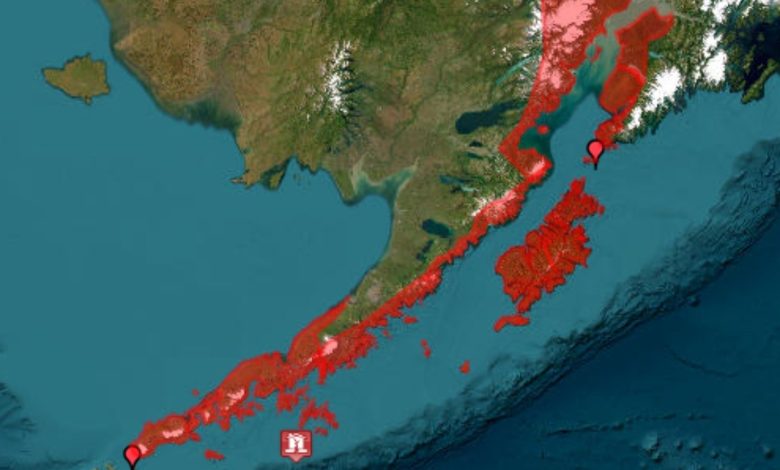 Alaska Yarımadası'nın 87 kilometre güneyinde, 7.3 büyüklüğünde deprem meydana geldiği kaydedildi