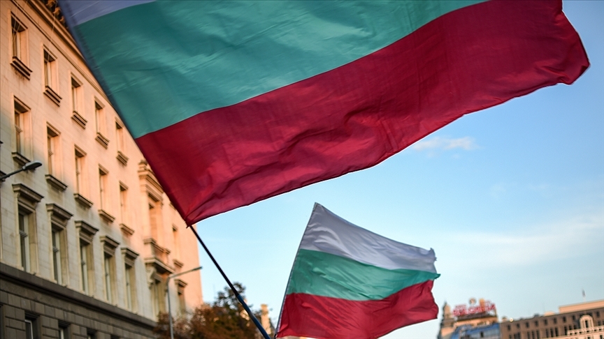 Bulgaristan Euro’ya geçiyor 1 2007’de Avrupa Birliği’ne katılan Bulgaristan, 1 Ocak 2026 itibarıyla Euro Bölgesi’nin 21’inci üyesi olacak.