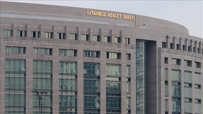 CHP’li 4 belediye başkanına gözaltı! Aktaş soruşturmasında yeni dalga 1 “Aziz İhsan Aktaş suç örgütü” soruşturması kapsamında Antalya, Adana, Adıyaman ve Büyükçekmece’de CHP’li belediye başkanları gözaltına alındı.