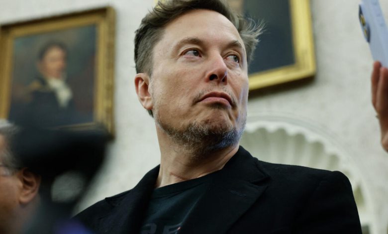 Elon Musk, sosyal medya platformu X üzerinden yaptığı açıklamayla "Amerika Partisi" adını verdiği yeni bir siyasi oluşum başlattığını duyurdu.