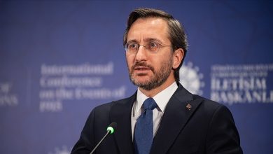 Cumhurbaşkanı Erdoğan’ın imzasıyla Resmi Gazete’de yayımlanan kararla, Fahrettin Altun görevden alınarak TİHEK Başkanlığı’na atandı.