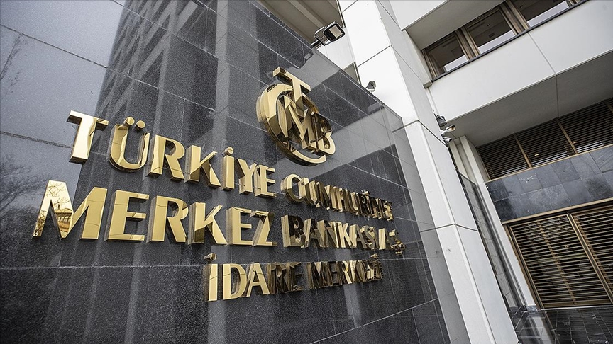 Türkiye Cumhuriyet Merkez Bankası (TCMB), politika faizini 300 baz puan düşürerek yüzde 46’dan yüzde 43’e indirdi.