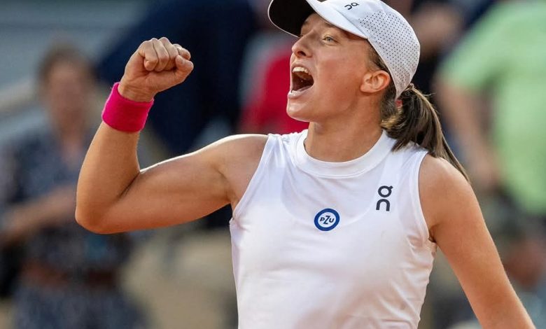 Wimbledon tek kadınlar finalinde Amanda Anisimova'yı 2-0 mağlup eden Iga Swiatek şampiyonluğa ulaştı. Polonyalı tenisçi kariyerinin 6. Grand Slam'ini kazandı