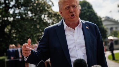 ABD Başkanı Donald Trump, Avrupa Birliği ve Meksika’dan ithal edilen mallara %30 oranında gümrük vergisi getireceğini açıkladı.