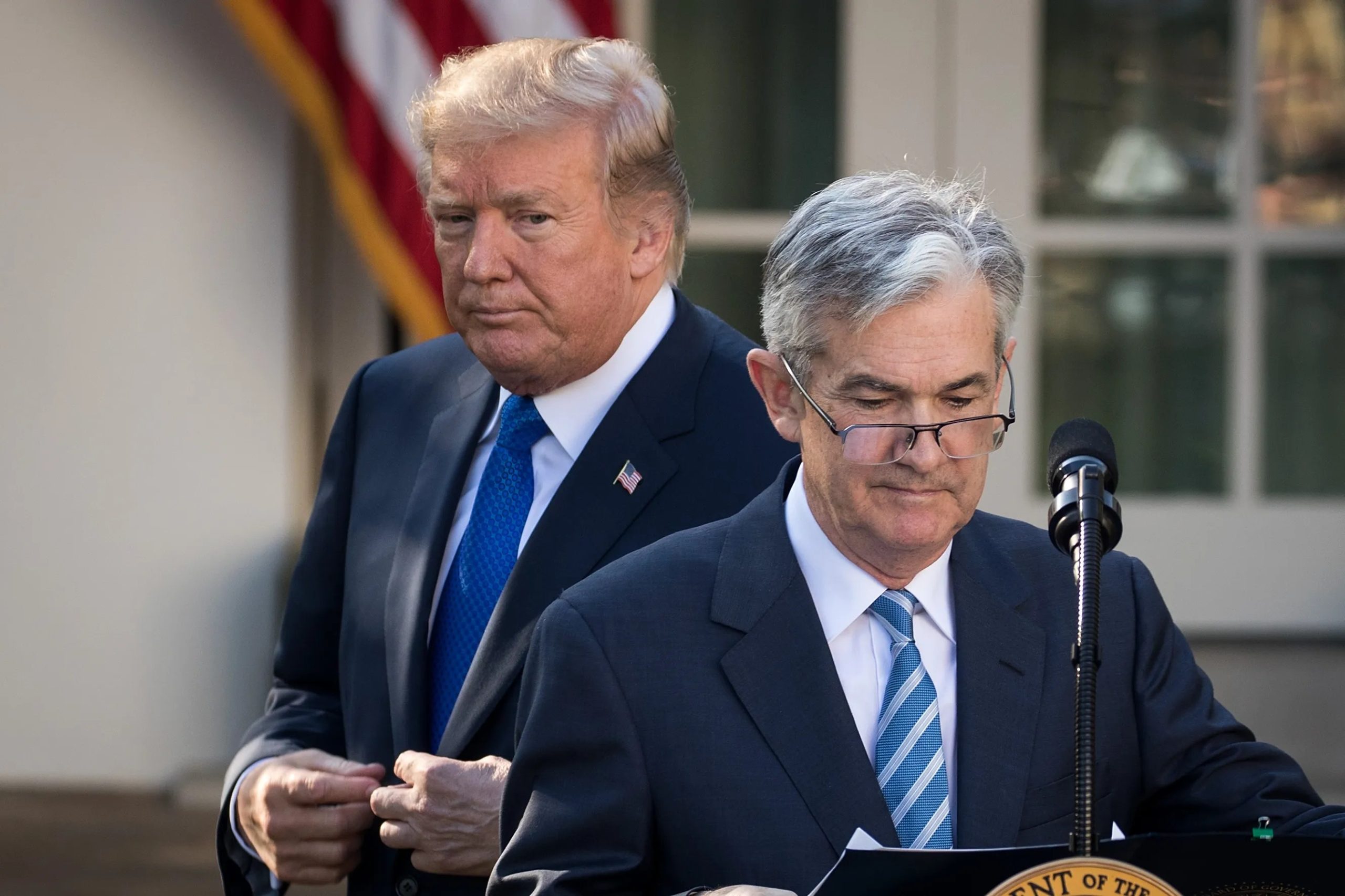 Trump’tan Fed Başkanı Powell’a sert çıkış 1 ABD Başkanı Donald Trump, faiz indirimi konusunda geç kaldığını belirttiği Fed Başkanı Jerome Powell’a yönelik sert açıklamalarda bulundu