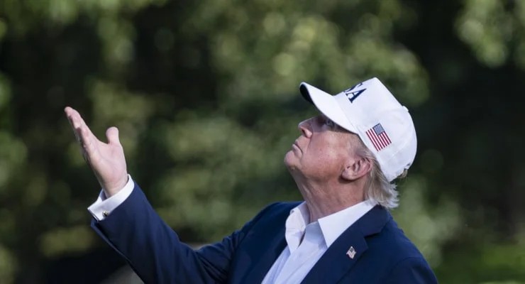 Trump’tan İran’a yeni tehdit: Gerekirse yine vururuz 1 ABD Başkanı Donald Trump, İran'ın nükleer tesisleri için “gerekirse yeniden vururuz” diyerek sert bir mesaj verdi.