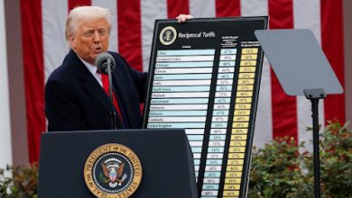 Donald Trump, Japonya ve Güney Kore dahil 14 ülkeye gönderdiği mektuplarla ithalat vergilerini 1 Ağustos’tan itibaren artıracağını duyurdu.