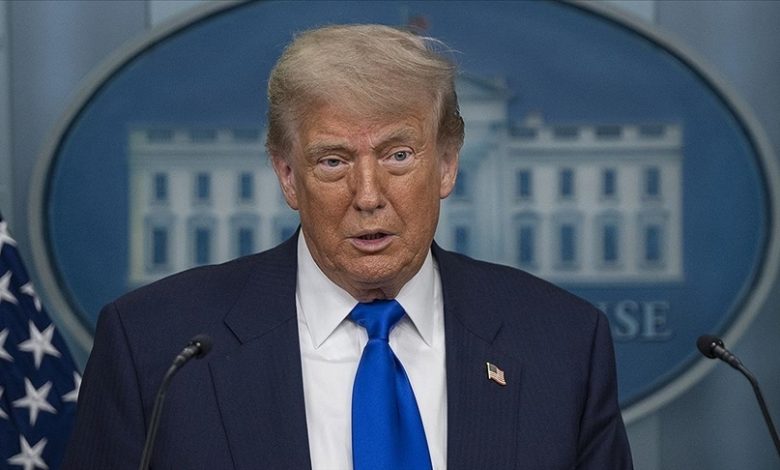 Trump’tan Wall Street Journal’a 10 milyar dolarlık dava 20 Donald Trump, Wall Street Journal’e “müstehcen mektup” nedeniyle 10 milyar dolarlık iftira davası açtı.