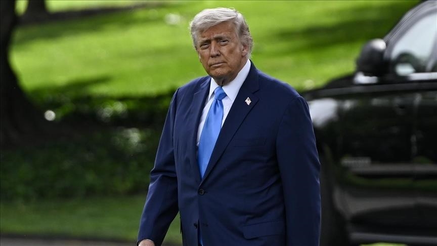 Trump’tan Epstein tepkisi 1 ABD Başkanı Trump, Epstein dosyaları nedeniyle kendi seçmeninden gelen eleştirilerden rahatsız oldu.