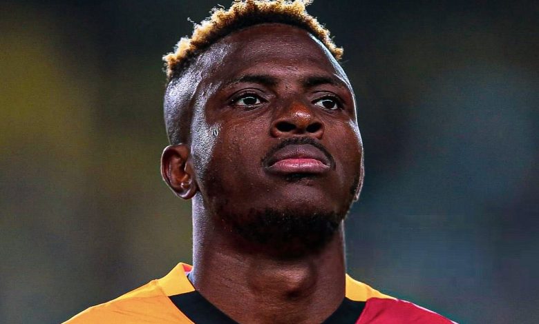 La Gazzetta dello Sport'a göre, Napoli, 40 milyon Euro peşin ve 35 milyon Euro'nun 2026'ya kadar ödenmesi karşılığında Victor Osimhen'i Galatasaray'a verdi