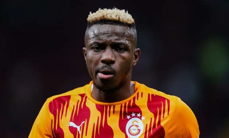 Victor Osimhen, Galatasaray'a transferine engel olan Napoli Başkanı Aurelio De Laurentiis'e "Gerekirse bir yıl oynamam" dedi