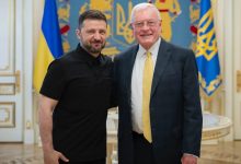 Volodimir Zelenskiy, ABD Başkanı Donald Trump’ın Ukrayna ve Rusya Özel Temsilcisi Keith Kellogg ile Kiev’de bir araya geldi.
