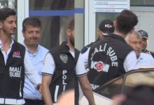 Savcılık Adana Büyükşehir Belediye Başkanı Zeydan Karalar hakkında tutuklama, Adıyaman Belediye Başkanı Abdurrahman Tutdere'ye ise adli kontrol talep etti