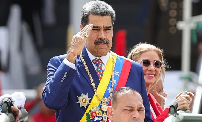 ABD, Venezuela Devlet Başkanı Nicolas Maduro’nun yakalanmasına yol açacak bilgiler için ödül miktarını 25 milyon dolardan 50 milyon dolara çıkardı.