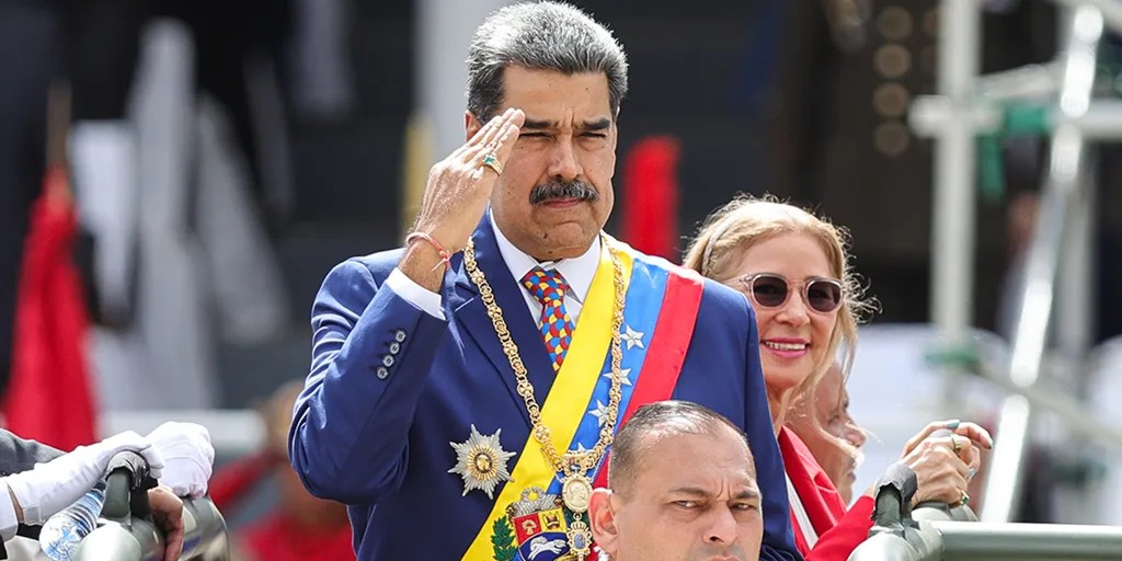 ABD, Venezuela Devlet Başkanı Nicolas Maduro’nun yakalanmasına yol açacak bilgiler için ödül miktarını 25 milyon dolardan 50 milyon dolara çıkardı.
