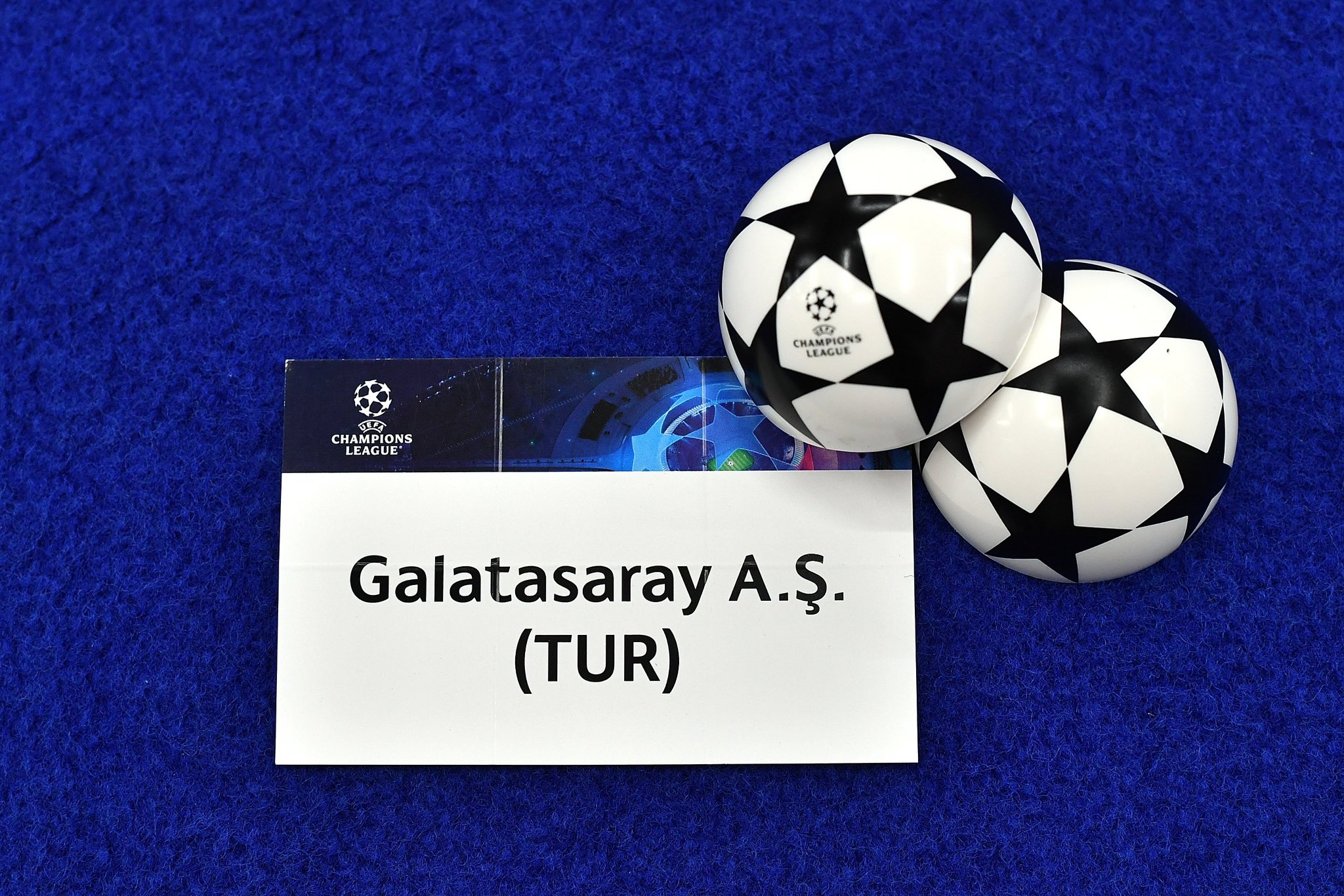 Galatasaray'ın rakipleri belli oldu 1 Galatasaray'ın UEFA Şampiyonlar Ligi'nde yeni formatla oynayacağı 8 rakibi çekilen kurayla netleşti