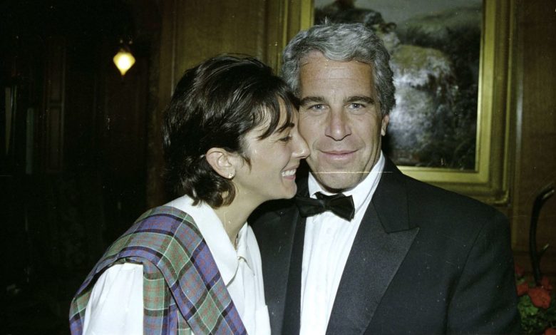Jeffrey Epstein’in suç ortaklarından Ghislaine Maxwell, yıllardır gündemde olan “müşteri listesi” iddialarını reddetti.