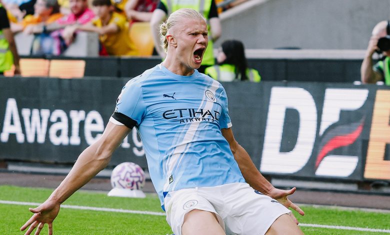 Manchester City, geçen sezon üçüncü bitirdiği İngiltere Premier Lig'de yeni sezona Wolverhampton deplasmanında 4-0'lık galibiyetle başladı