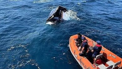 Yalova’dan Bozcaada’ya giderken teknesi parçalanmış halde bulunan iş insanı Halit Yukay’a yönelik arama çalışmaları sürüyor.