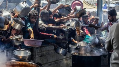 Gazze’de savaşın 22’nci ayı sürerken, açlık ve yetersiz beslenmeye bağlı ölümler giderek artıyor.
