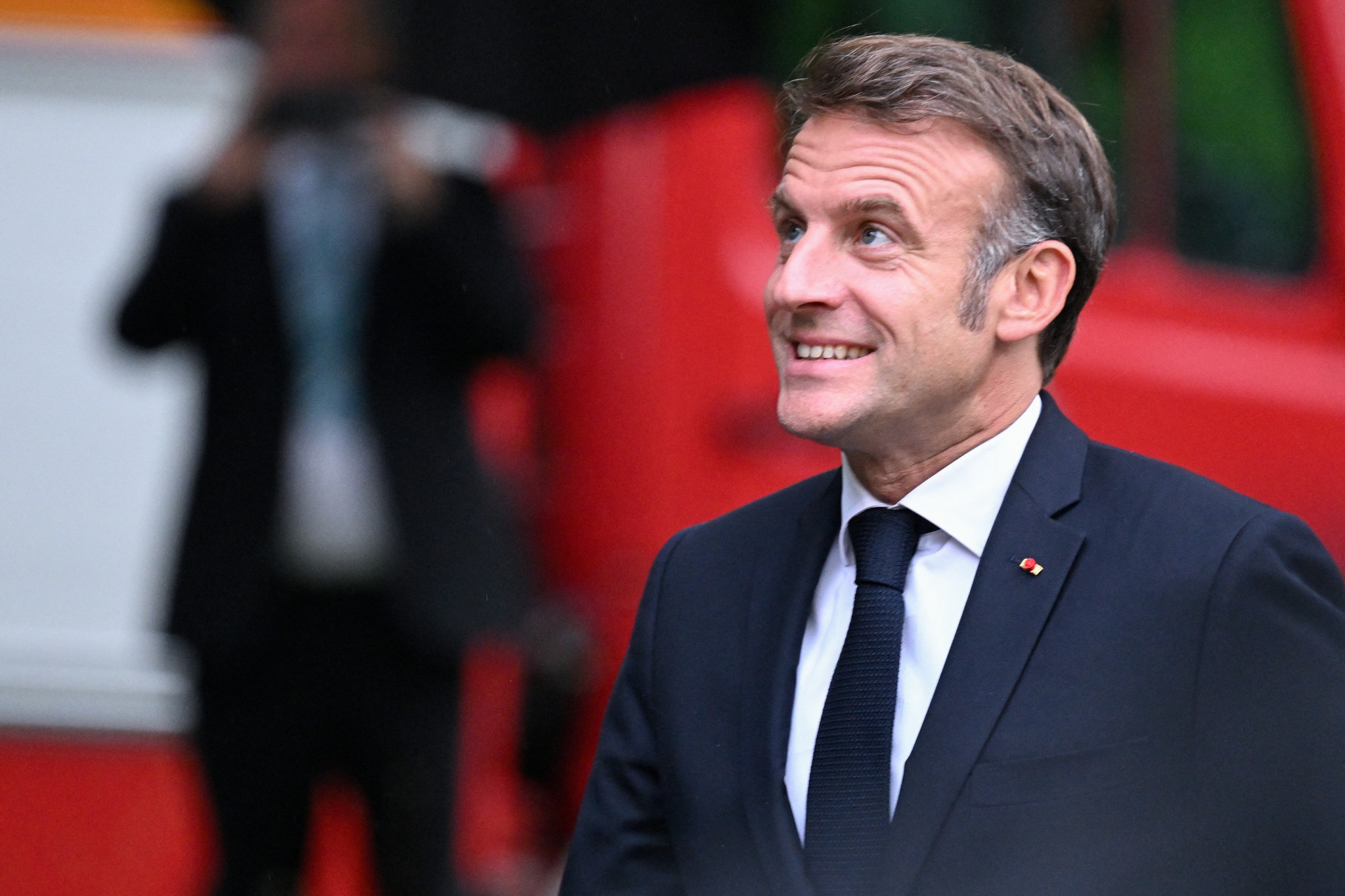 Macron: Rusya karşısında zayıflık gelecekte yeni çatışmaları doğurur 1 Emmanuel Macron, Zelenski ve Avrupalı liderlerle yapılan Gönüllüler Koalisyonu görüntülü konferansının ardından önemli açıklamalarda bulundu.