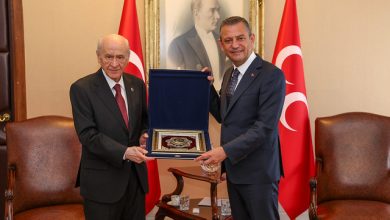 CHP Genel Başkanı Özgür Özel, MHP lideri Devlet Bahçeli’nin yargıya ilişkin açıklamalarına olumlu yaklaştığını belirtti.