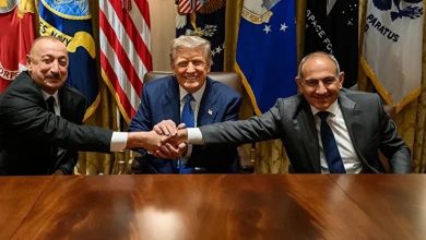 Ermenistan Başbakanı Nikol Paşinyan, Donald Trump’ın kendisine gönderdiği imzalı fotoğrafları sosyal medyada paylaşarak teşekkür etti.