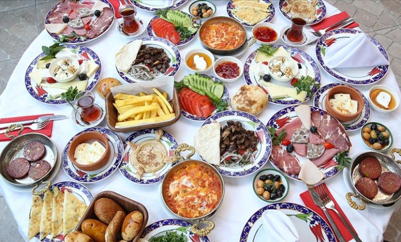 Cumhurbaşkanlığı Tarım ve Gıda Politikaları Kurulu, ‘açık büfe’ ve ‘serpme kahvaltı’ kültüründen kaynaklanan kayıplara dikkat çekti.