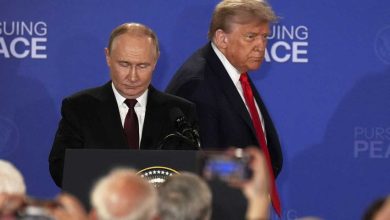 ABD Başkanı Donald Trump, Rusya lideri Vladimir Putin ile Alaska’da yaptığı görüşmede “büyük yenilgi aldığı” iddialarına sert çıktı.