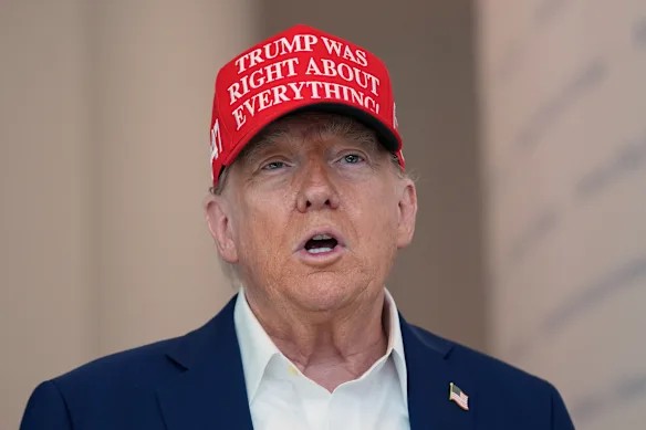 Trump, Baltimore için ulusal muhafız görevlendirmeyi gündeme aldı 1 ABD Başkanı Donald Trump, suç oranlarının yüksek olduğunu belirttiği Baltimore’da Ulusal Muhafızların konuşlandırılabileceğini açıkladı.