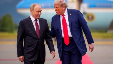 Donald Trump, Beyaz Saray’da Volodimir Zelenski ve Avrupalı liderlerle yaptığı görüşmenin ardından dikkat çeken açıklamalarda bulundu.