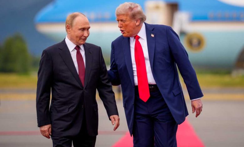 Trump: Putin anlaşma yapmak istemeyebilir 10 Donald Trump, Beyaz Saray’da Volodimir Zelenski ve Avrupalı liderlerle yaptığı görüşmenin ardından dikkat çeken açıklamalarda bulundu.