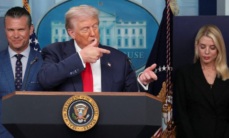 Trump’tan sürpriz atamalar 18 ABD Başkanı Donald Trump'ın ikinci döneminde, ilk dönemine kıyasla daha az görevden alma yaşanıyor.