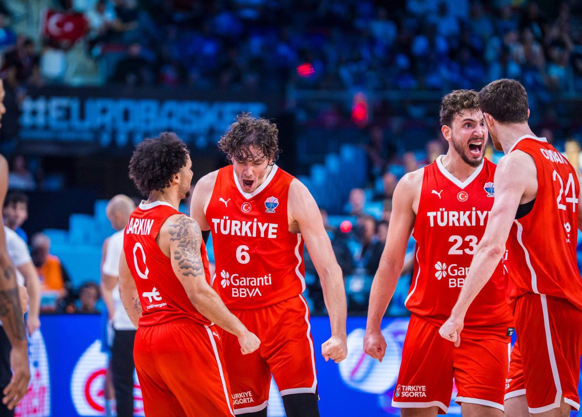 Ufuk Akyüz yazdı: Kalimera Komşu