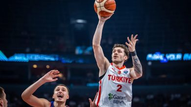 12 Dev Adam, Sırbistan ile çarpıştı ve kazandı 9 12 Dev Adam, Avrupa Basketbol Şampiyonası A Grubu'nda Sırbistan karşısında adeta final maçına çıktı