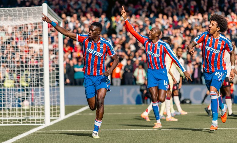 İngiltere Premier Lig'de son şampiyon Liverpool, Crystal Palace deplasmanında 2-1 yenilerek bu sezon ilk kez kaybetti