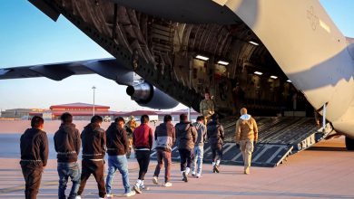 ABD’den 120 İranlı sınır dışı ediliyor 1 İran Dışişleri Bakanlığı, ABD’nin 120 İran vatandaşını sınır dışı etme kararı aldığını duyurdu.