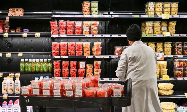 ABD’de ağustosta tüketici fiyatları yüzde 2,9 arttı, işsizlik başvuruları son dört yılın zirvesine çıktı.