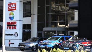 Can Holding soruşturmasında Ciner Grup’a bağlı 12 yönetici gözaltına alındı 4 Can Holding’e yönelik soruşturmanın genişlemesi üzerine, Ciner Grup'ta yöneticilik yapan 12 kişi İstanbul’da düzenlenen operasyonla yakalandı.