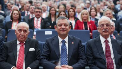 Özgür Özel bir kez daha CHP Genel Başkanı 1 CHP 22. Olağanüstü Kurultayı'nda geçerli oyların tamamını alarak Özgür Özel yeniden Genel Başkan seçildi