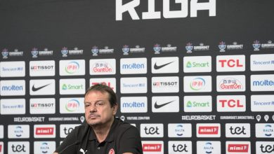 12 Dev Adam coşkuyla döndü 7 Avrupa Basketbol Şampiyonası'nda tarihinde ikinci kez gümüş madalya kazanan 12 Dev Adam, Türkiye'ye geldi