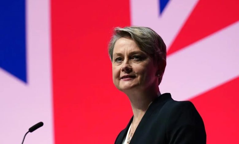 İngiltere’nin Filistin kararı tansiyonu yükseltti: Netanyahu’dan sert tepki 13 Birleşik Krallık’ın Filistin Devleti’ni resmen tanıma kararı, uluslararası diplomaside yeni bir döneme işaret etti.