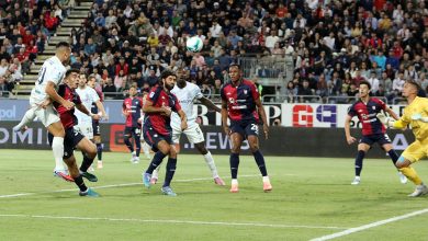 Inter'e iki gollü moral 12 Hakan Çalhanoğlu'lu Inter, ilk dört haftada iki yenilgi aldığı İtalya Ligi'nde Cagliari deplasmanında iki golle üç puanı aldı